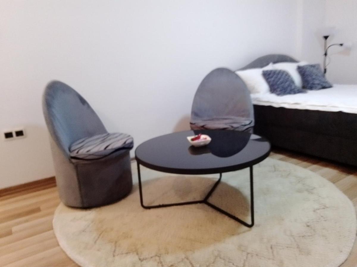 Sleep And Drive No7 Apartment Sarajevo Luaran gambar